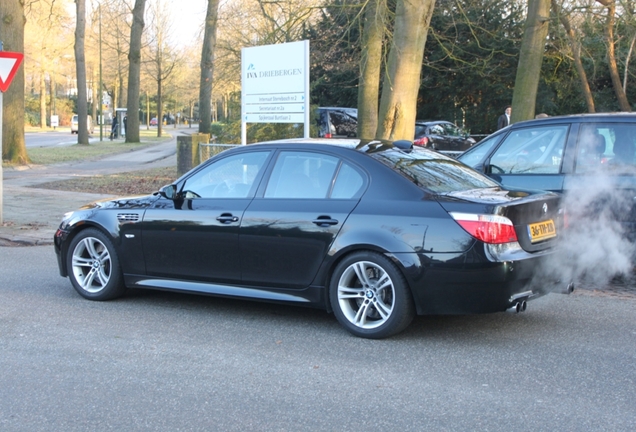 BMW M5 E60 2005