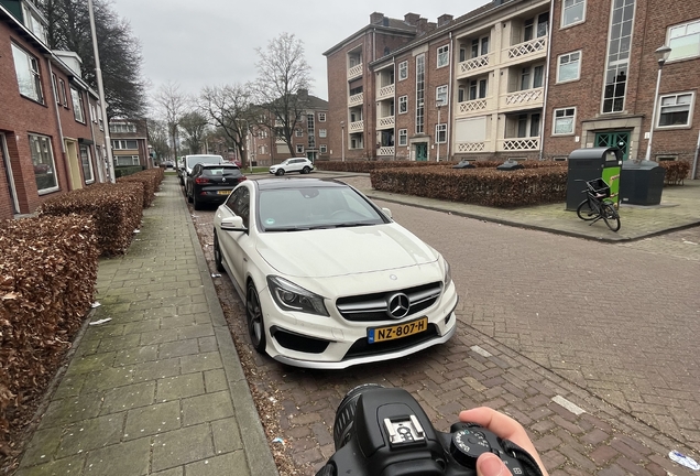 Mercedes-Benz CLA 45 AMG C117
