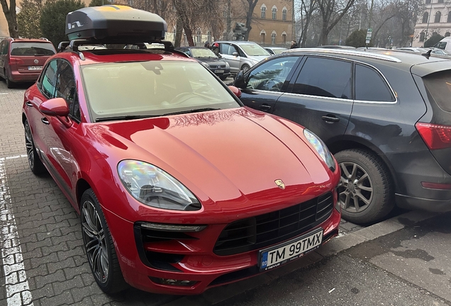 Porsche 95B Macan GTS