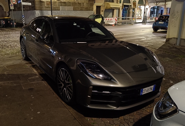 Porsche 972 Panamera Turbo E-Hybrid