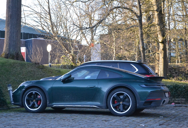 Porsche 992 Dakar