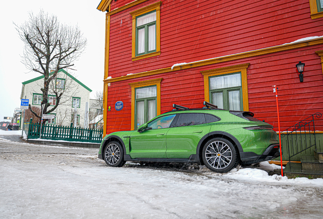 Porsche Taycan Turbo Cross Turismo
