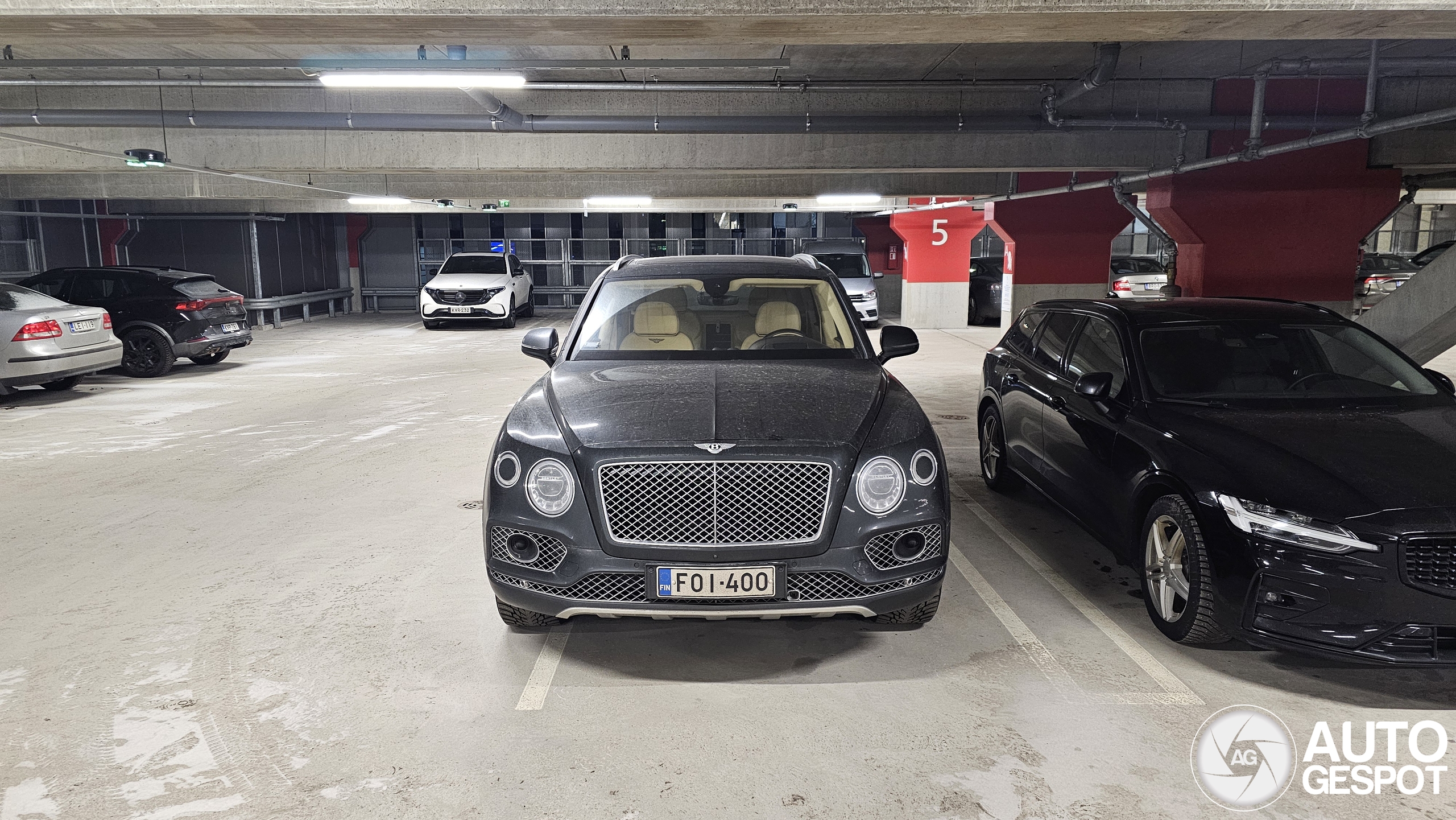 Bentley Bentayga Hybrid