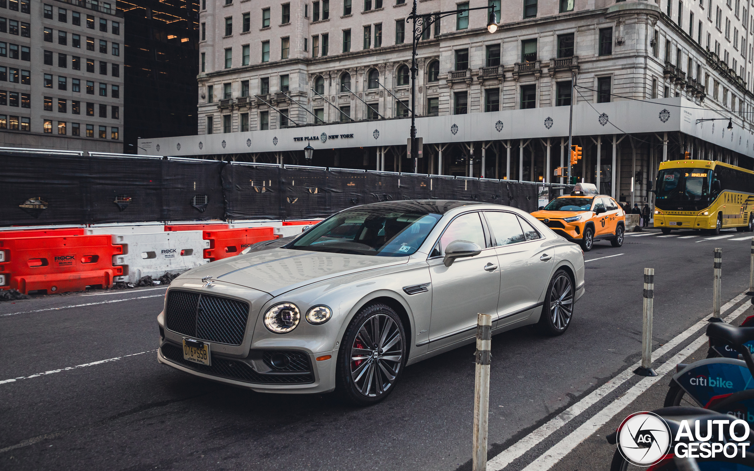 Bentley Flying Spur Speed 2023