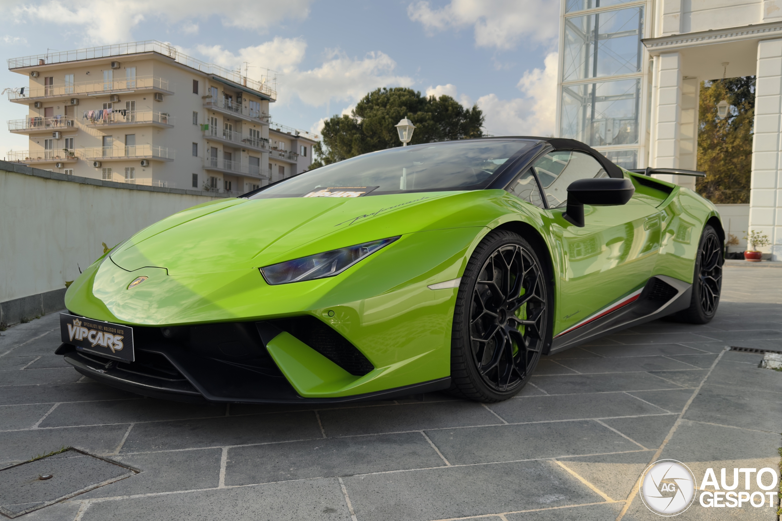 Lamborghini Huracán LP640-4 Performante Spyder
