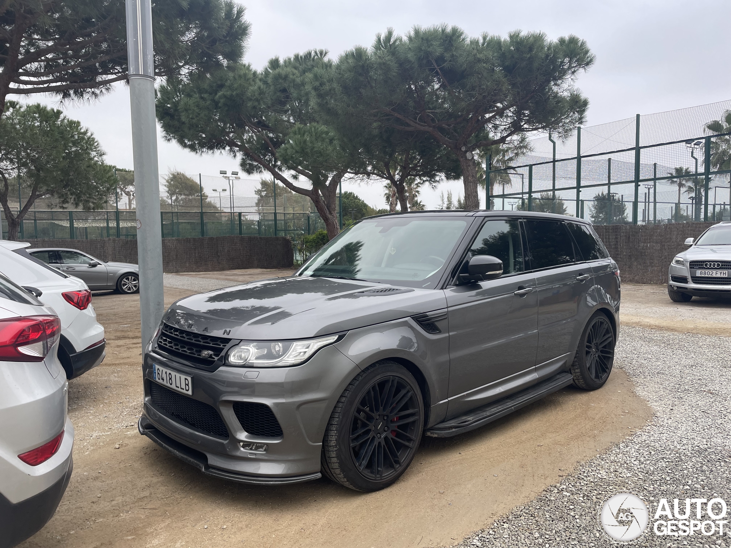 Land Rover Urban Range Rover Sport SVR