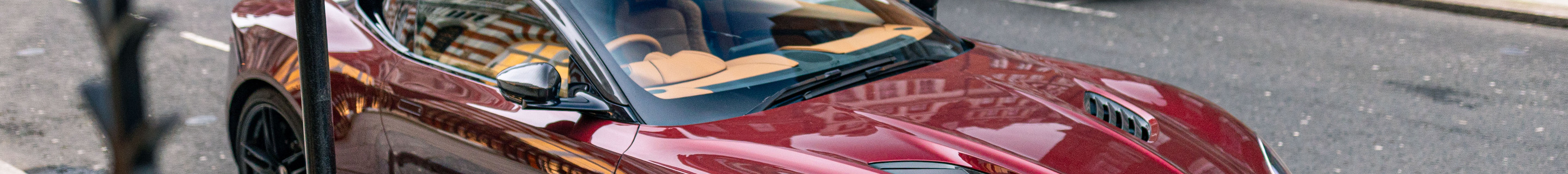 Aston Martin DBS Superleggera