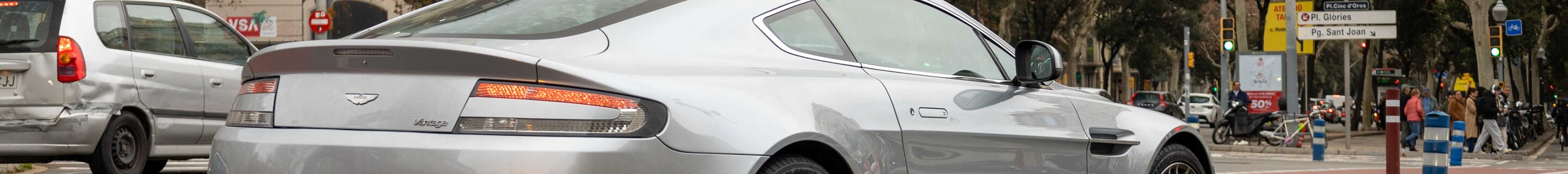 Aston Martin V8 Vantage