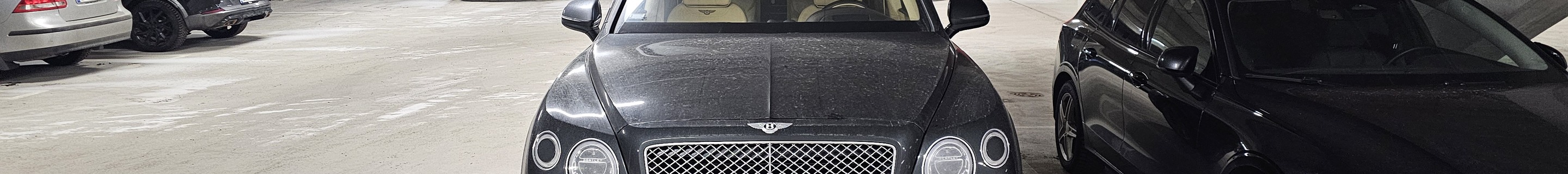 Bentley Bentayga Hybrid