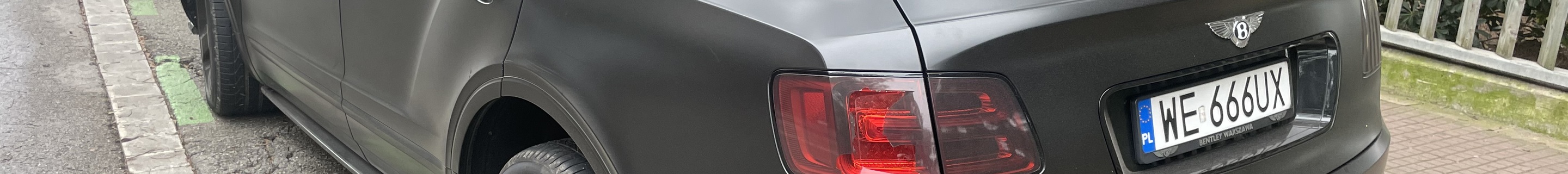 Bentley Bentayga V8