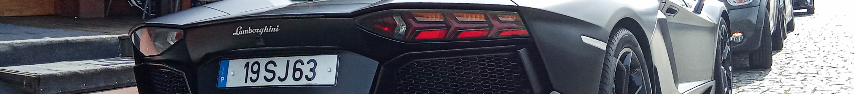 Lamborghini Aventador LP700-4