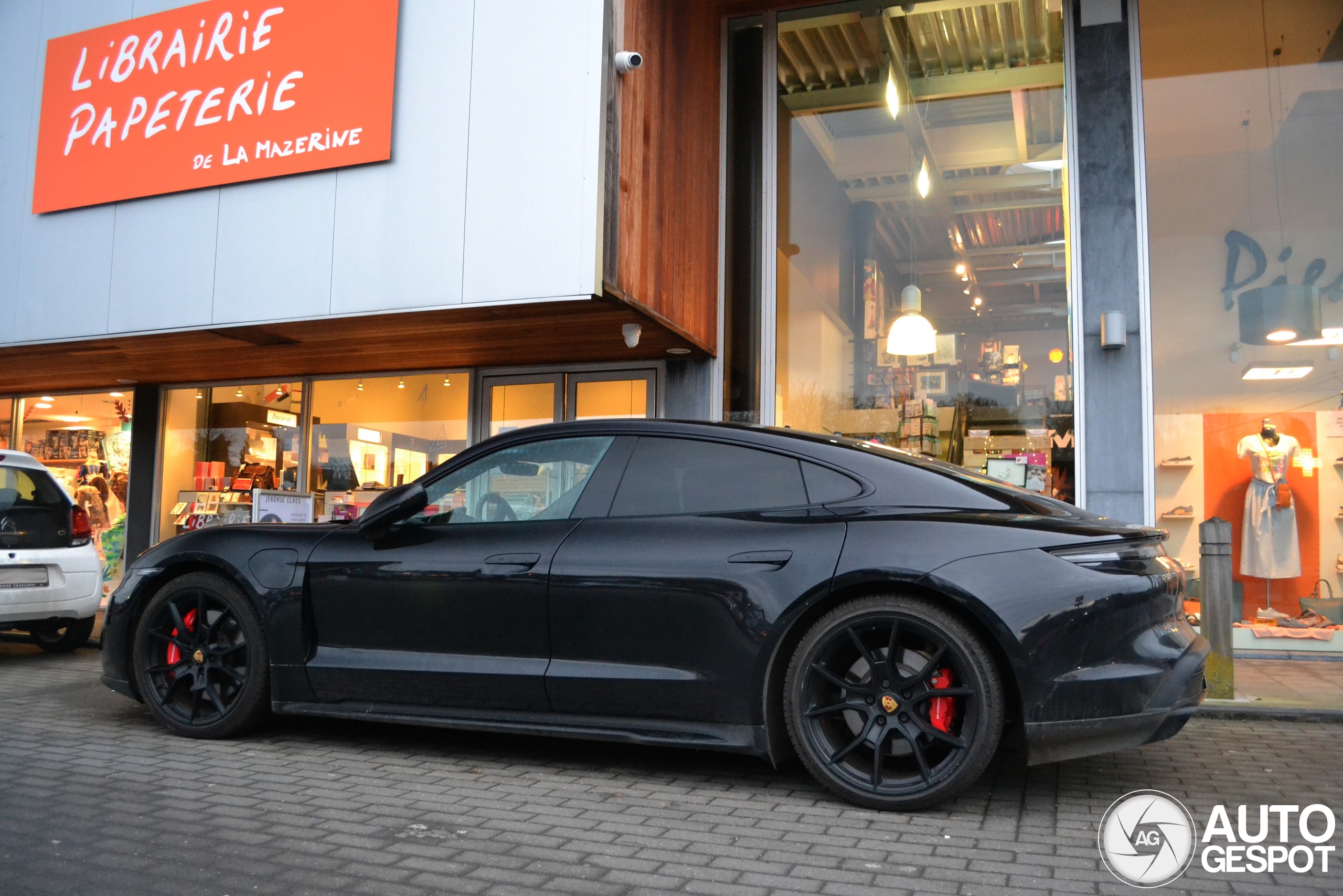 Porsche Taycan GTS