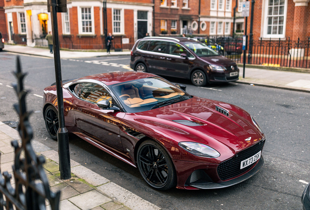 Aston Martin DBS Superleggera