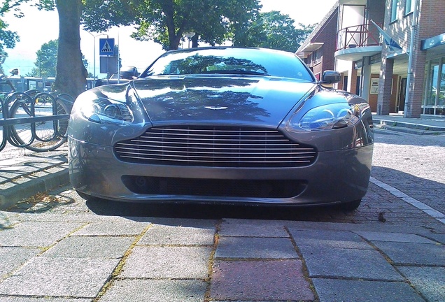 Aston Martin V8 Vantage