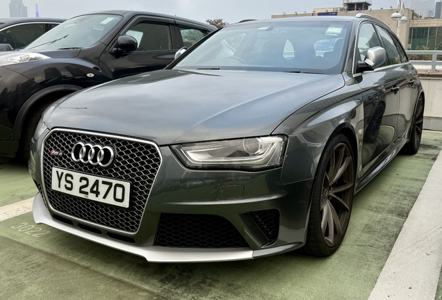 Audi RS4 Avant B8