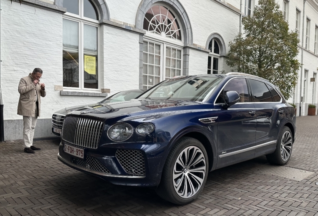Bentley Bentayga Hybrid Azure 2024
