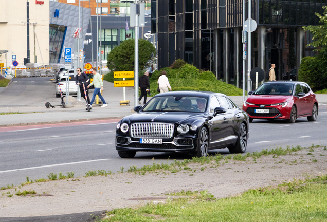 Bentley Flying Spur V8 2021