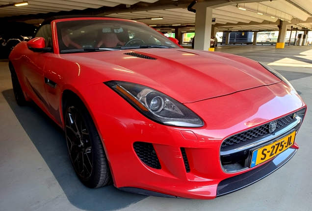 Jaguar F-TYPE S Convertible