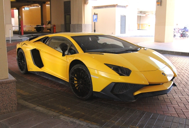 Lamborghini Aventador LP750-4 SuperVeloce