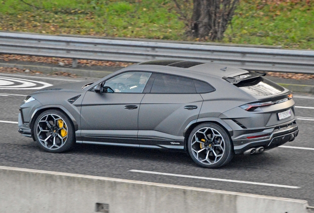 Lamborghini Urus Performante