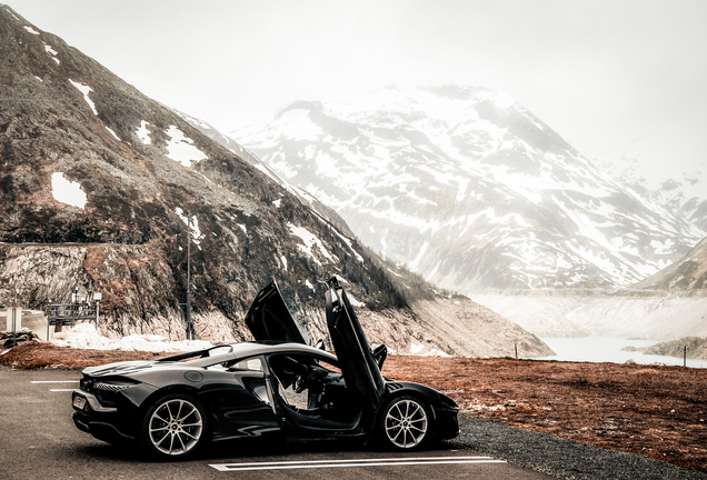 McLaren Artura