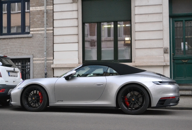 Porsche 992 Carrera 4 GTS Cabriolet