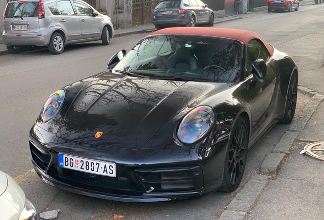 Porsche 992 Carrera 4S Cabriolet