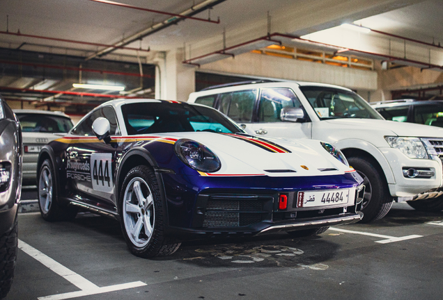 Porsche 992 Dakar