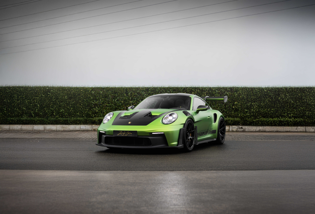 Porsche 992 GT3 RS Weissach Package