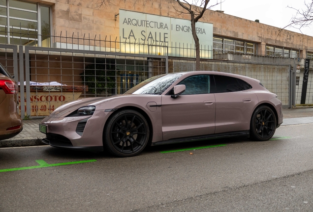 Porsche Taycan GTS Sport Turismo