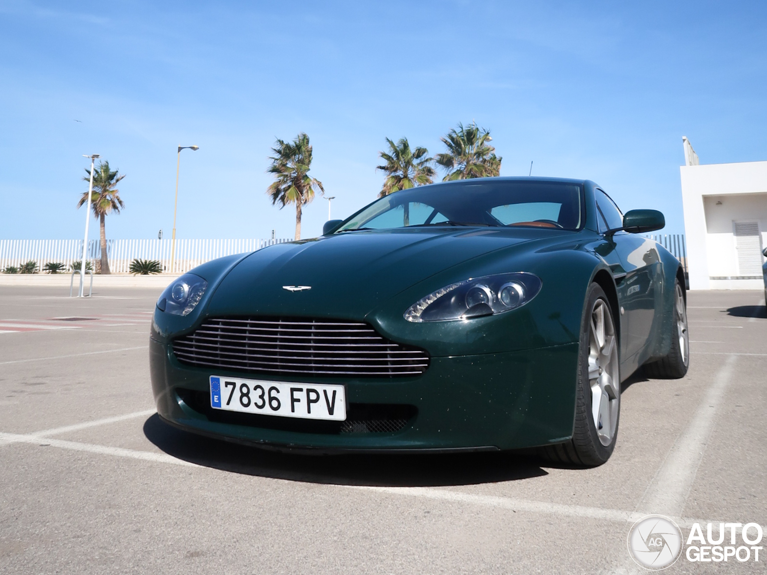 Aston Martin V8 Vantage