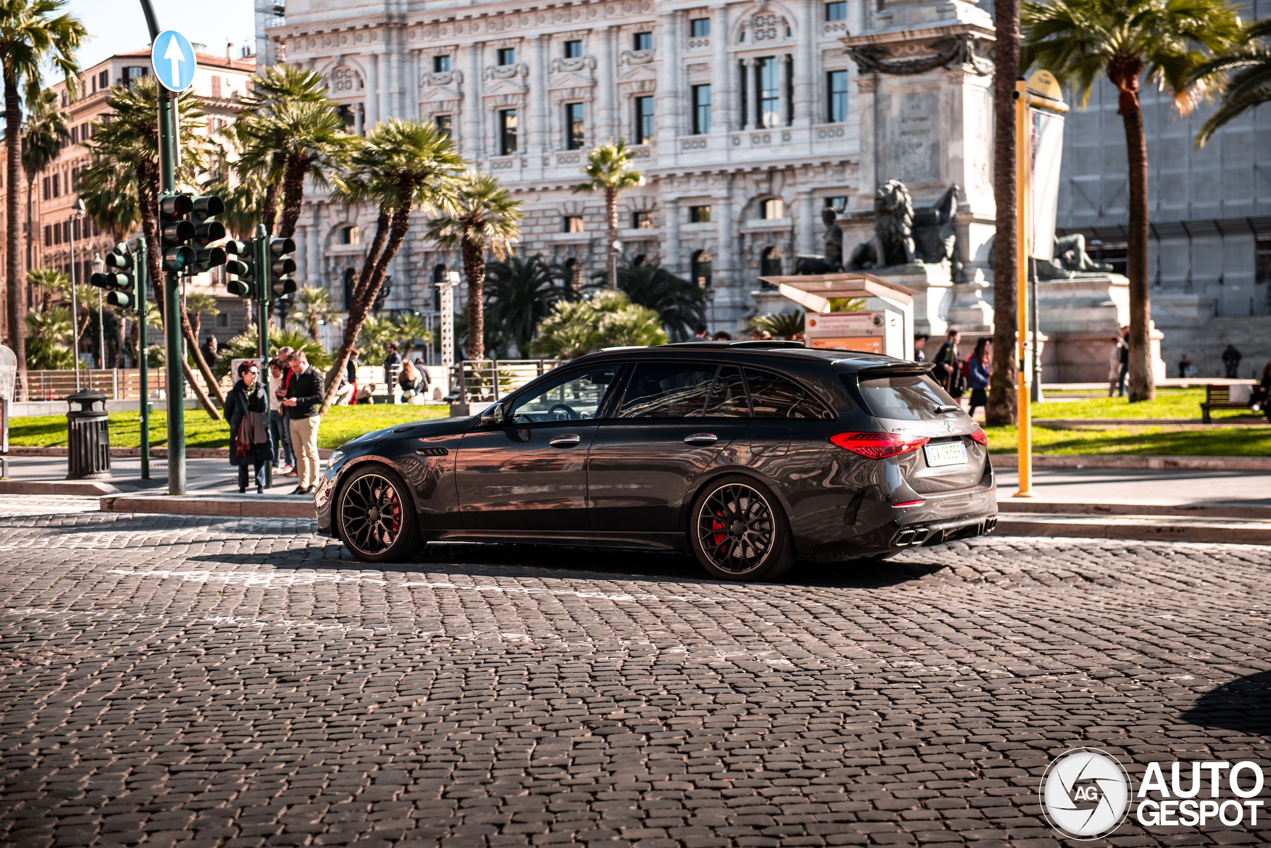 Mercedes-AMG C 63 S E-Performance Estate S206