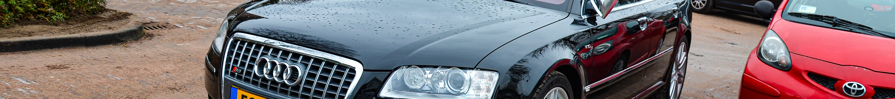 Audi S8 D3