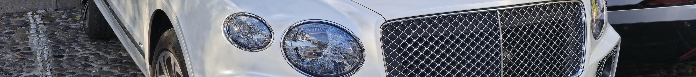 Bentley Bentayga V8 2021