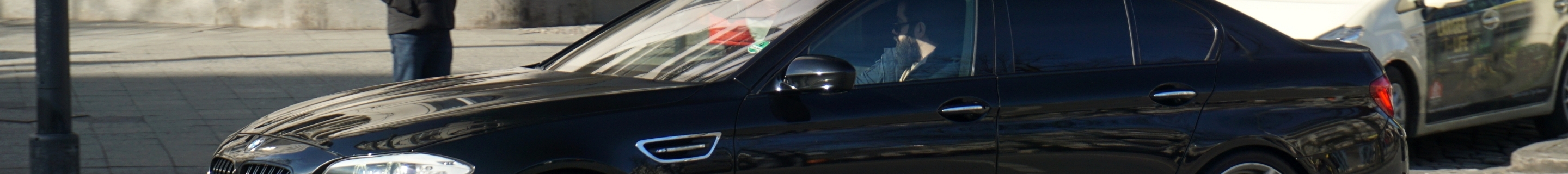 BMW M5 F10 2011