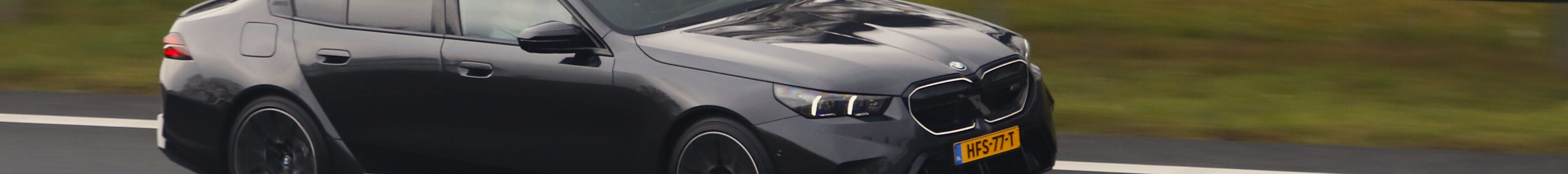 BMW M5 G90