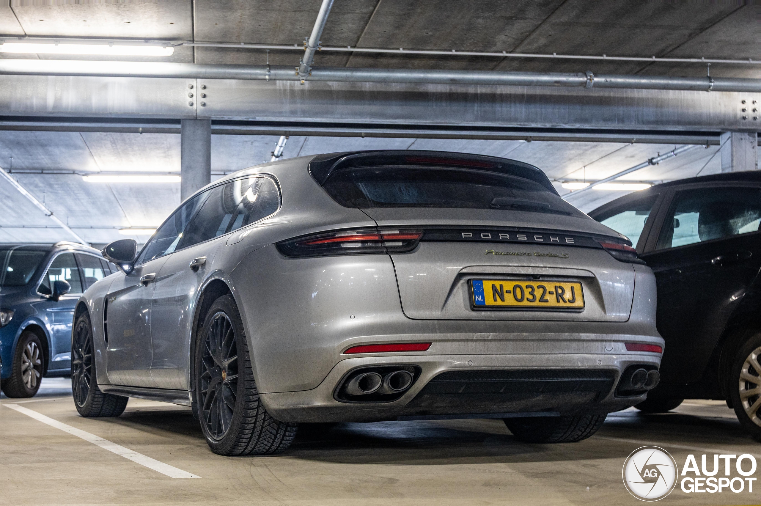 Porsche 971 Panamera Turbo S E-Hybrid Sport Turismo