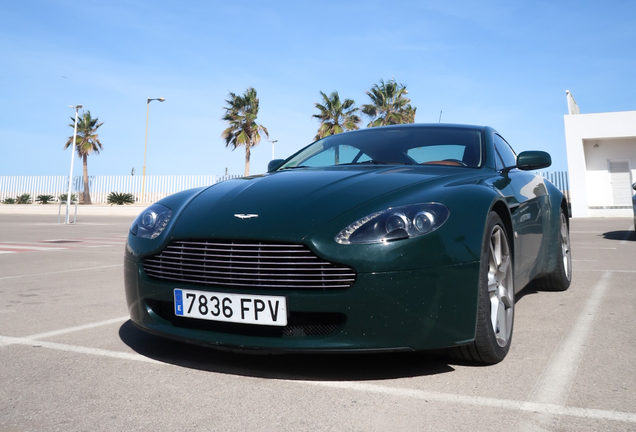 Aston Martin V8 Vantage