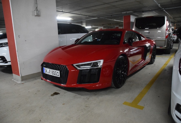 Audi R8 V10 Plus 2015