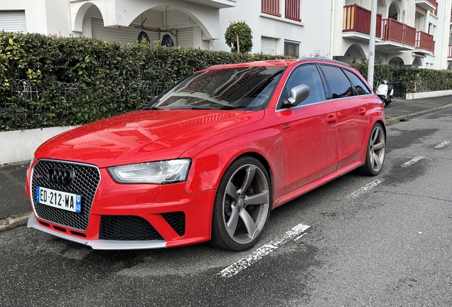Audi RS4 Avant B8