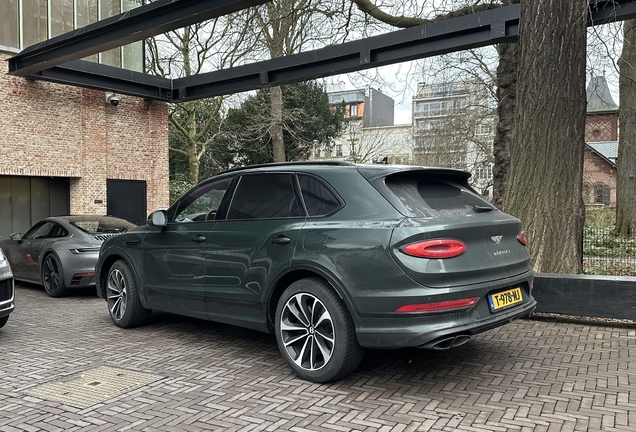 Bentley Bentayga Hybrid Azure