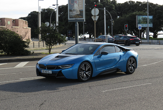 BMW i8