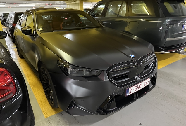 BMW M5 G90