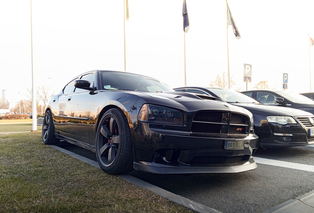 Dodge Charger SRT-8