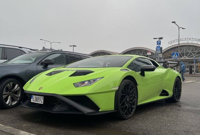 Lamborghini Huracán LP640-2 STO