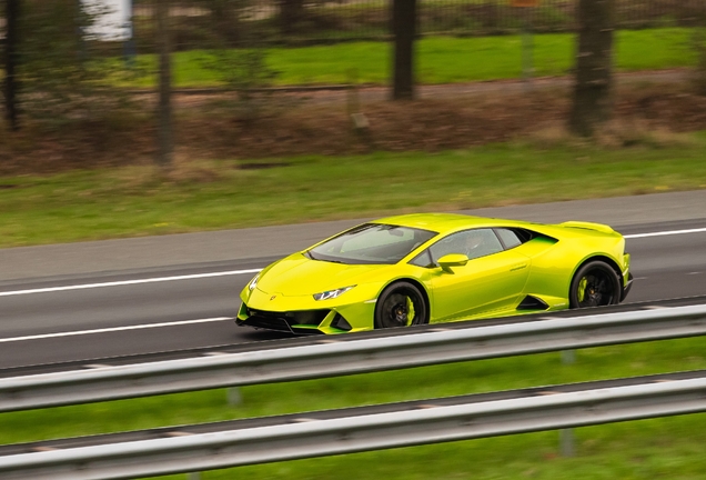 Lamborghini Huracán LP640-4 EVO