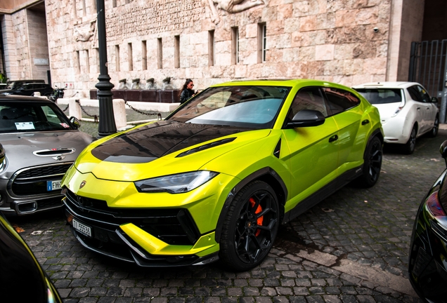 Lamborghini Urus Performante