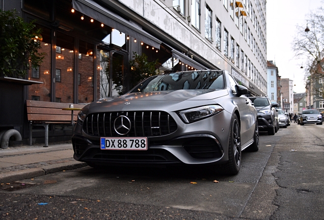 Mercedes-AMG A 45 W177