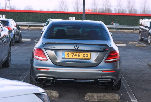 Mercedes-AMG E 63 S W213 Edition 1