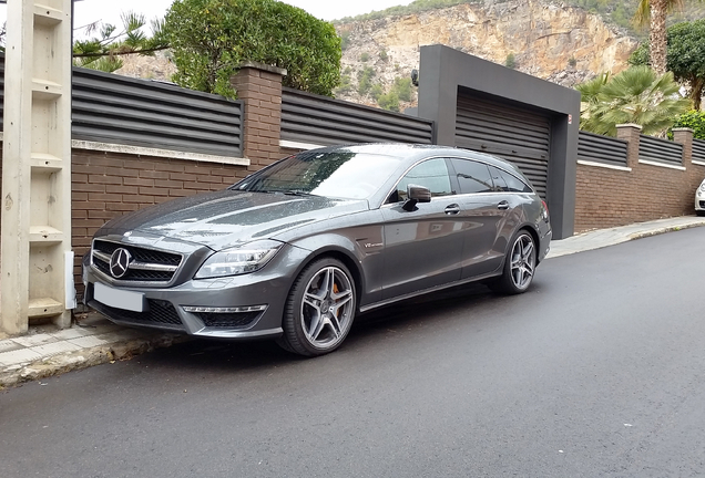 Mercedes-Benz CLS 63 AMG X218 Shooting Brake